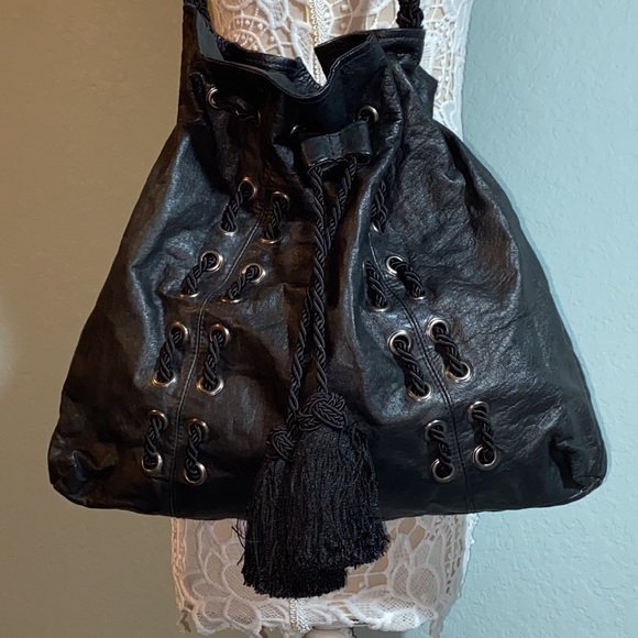 EUC SHIH by Stephanie Lin Black Leather drawstring Shoulder Bag - Picture 2 of 16